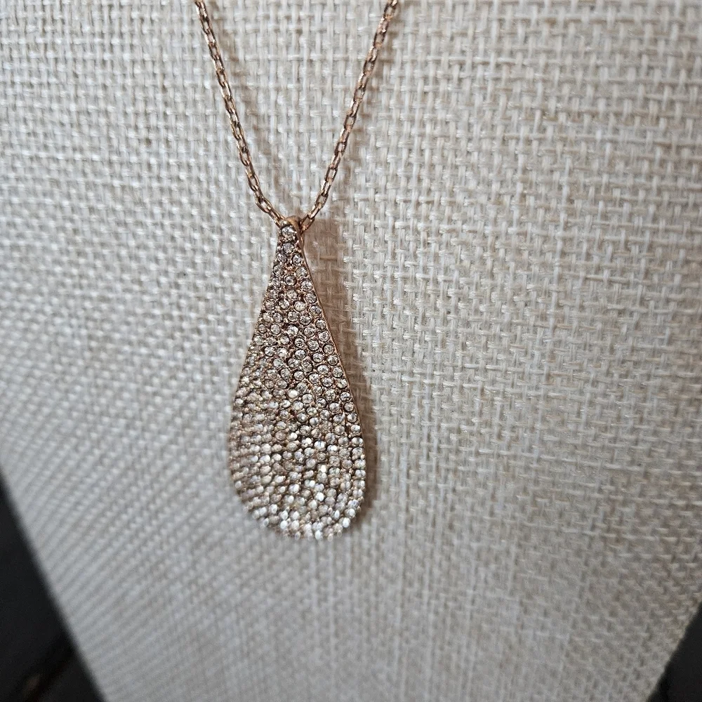 Elegant Rose Gold Teardrop Pendant Necklace Rhinestone Women's Jewelry Sparkly